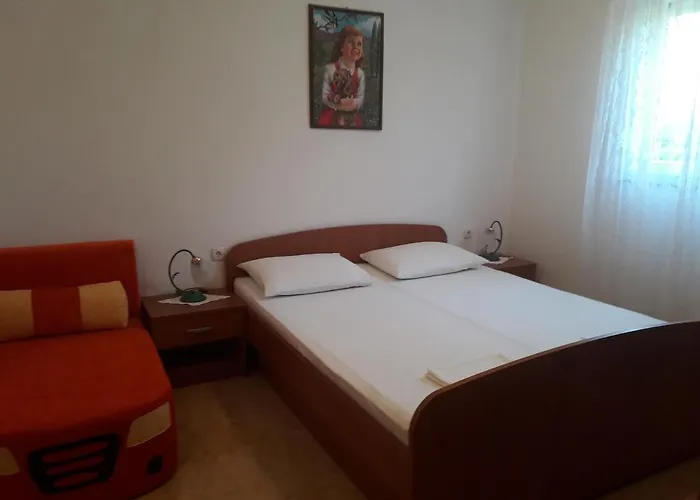 Apartmani Roza