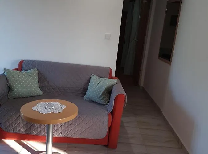 Apartmani Roza * Лопар