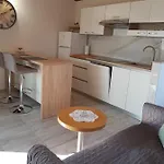 Apartament Roza Lopar