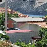 Apartament Roza Lopar