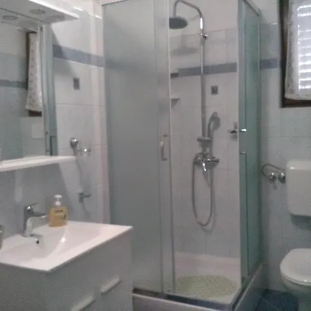 Roza Apartman Lopar