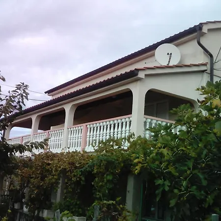 Apartman Roza