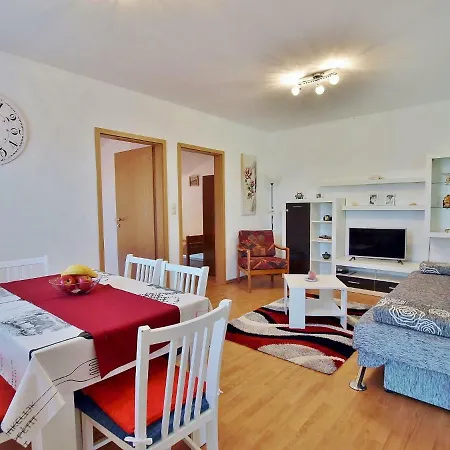 Roza Apartament Lopar