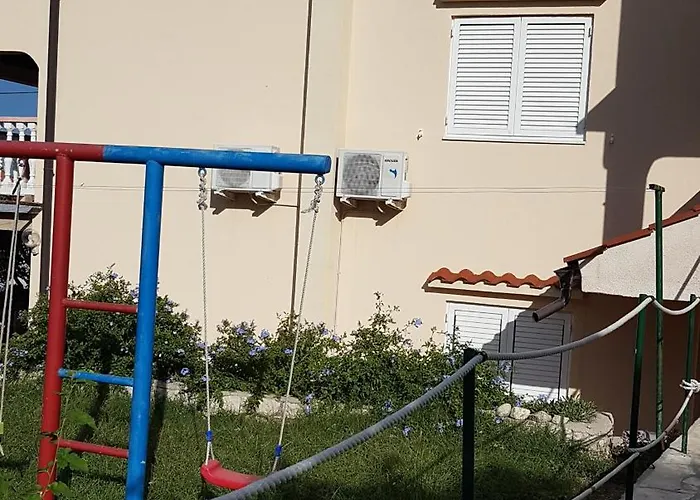 Apartament Roza Lopar