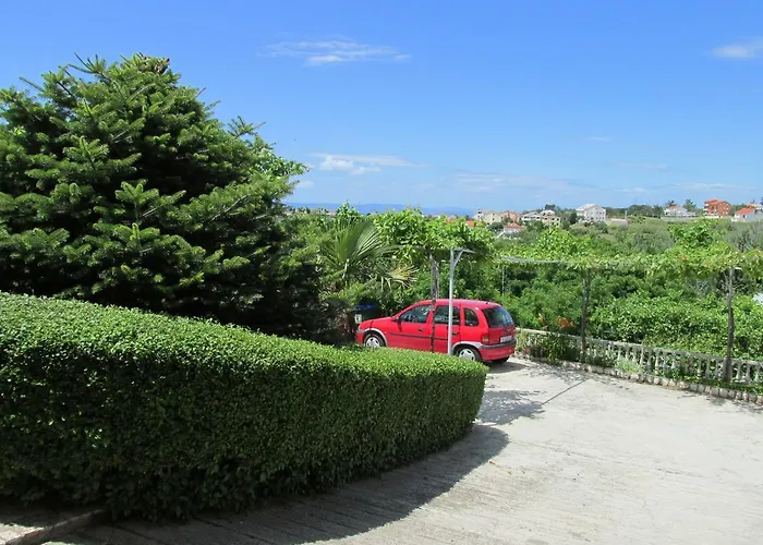 Apartament Roza Lopar
